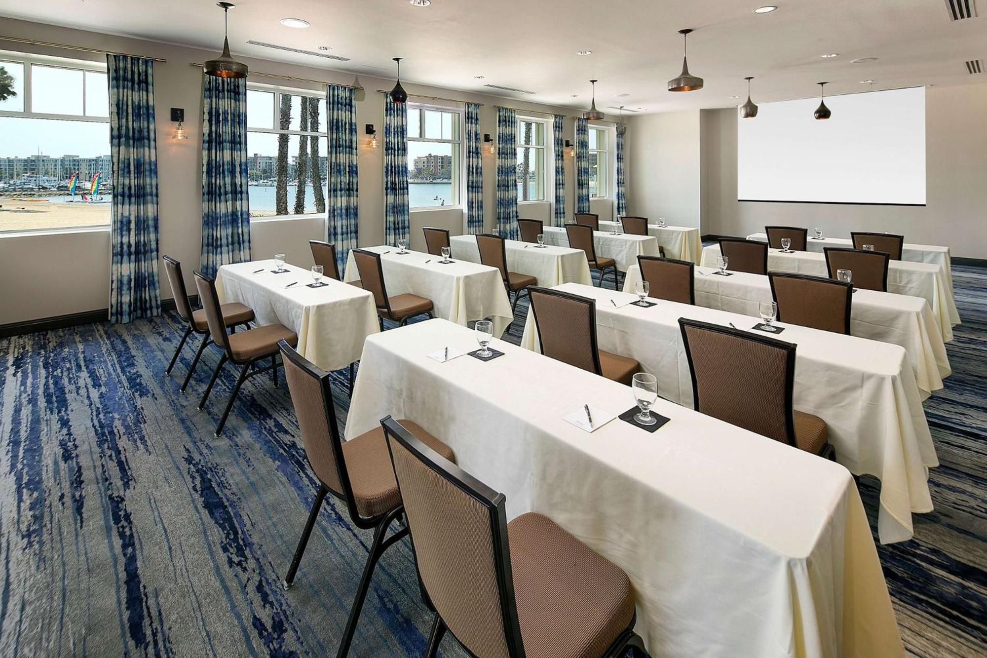 Jamaica Bay Inn Marina Del Rey Tapestry Collection By Hilton Los Angeles Exterior photo